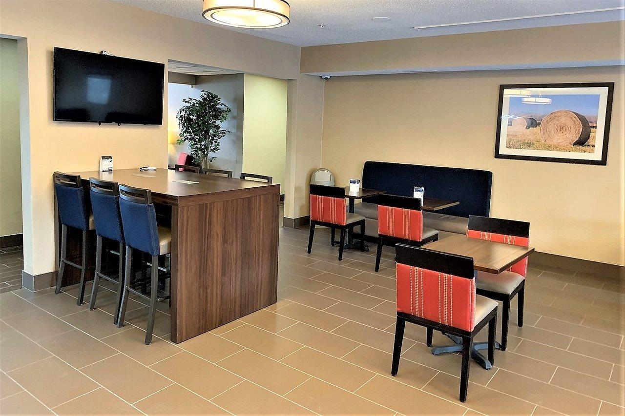 Comfort Suites Auburn Near I-69 Exterior foto
