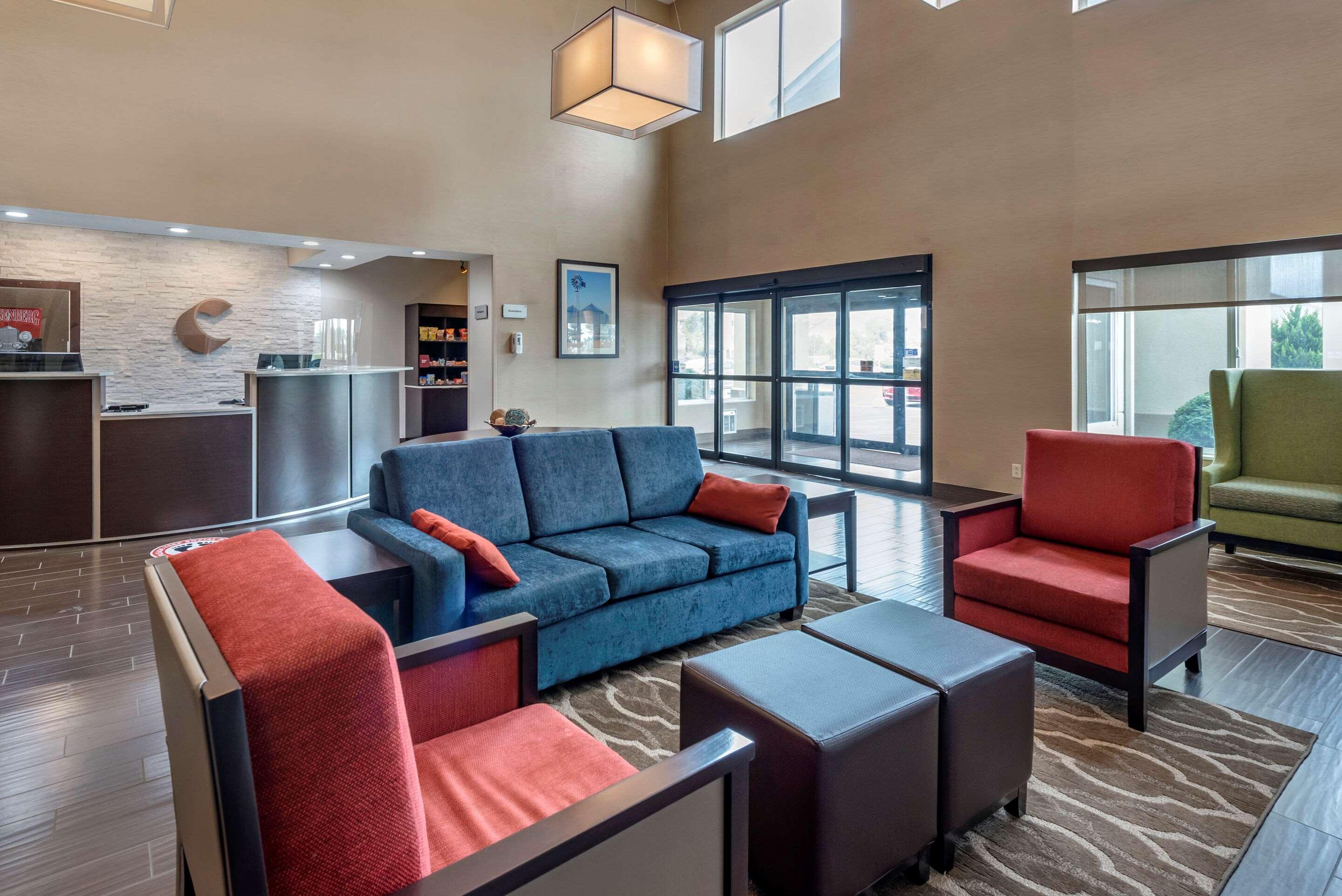 Comfort Suites Auburn Near I-69 Exterior foto