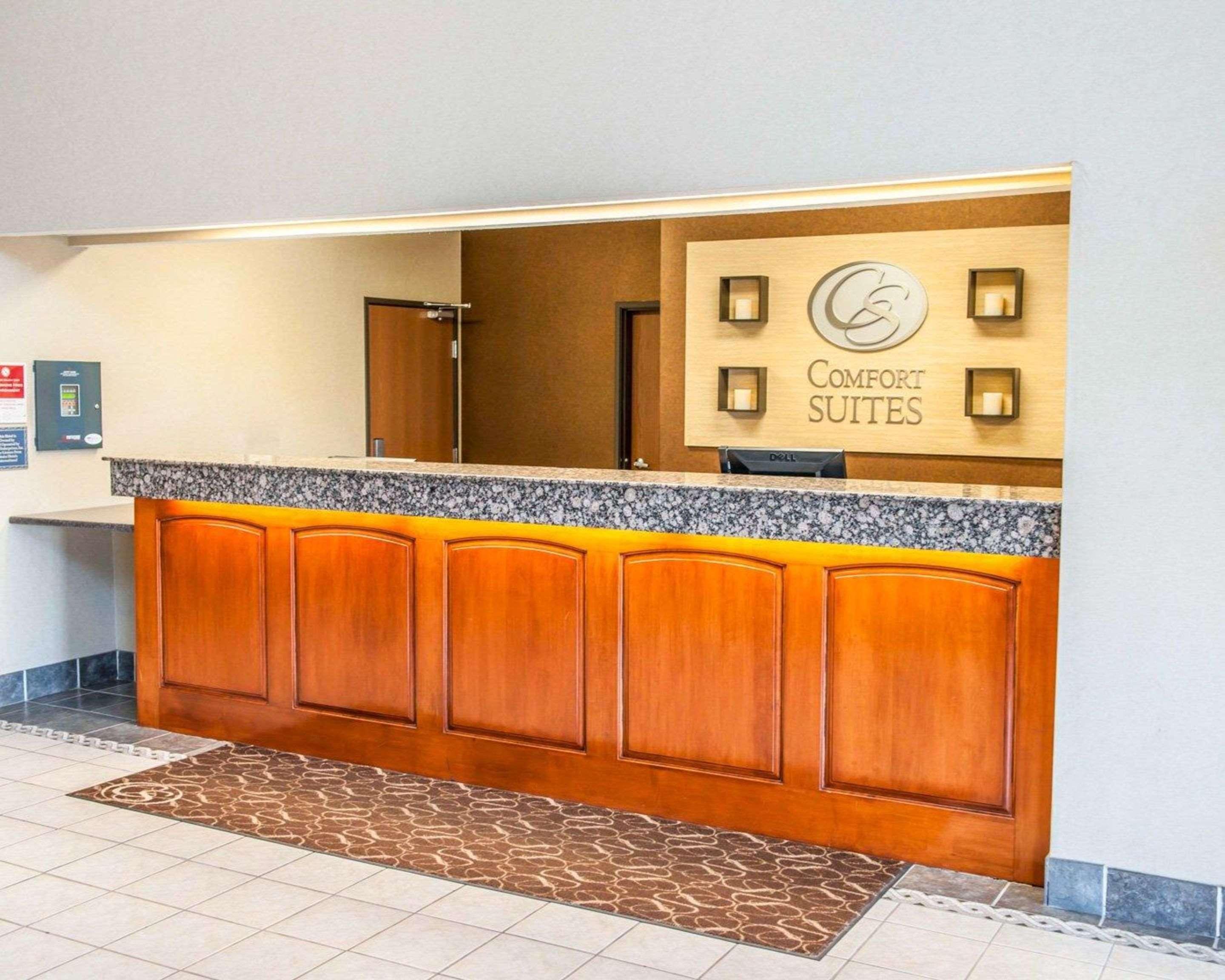 Comfort Suites Auburn Near I-69 Exterior foto